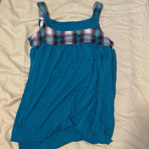 Blue tank with purple and white details - Picture 2 of 3